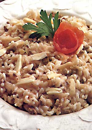 Rice with almonds